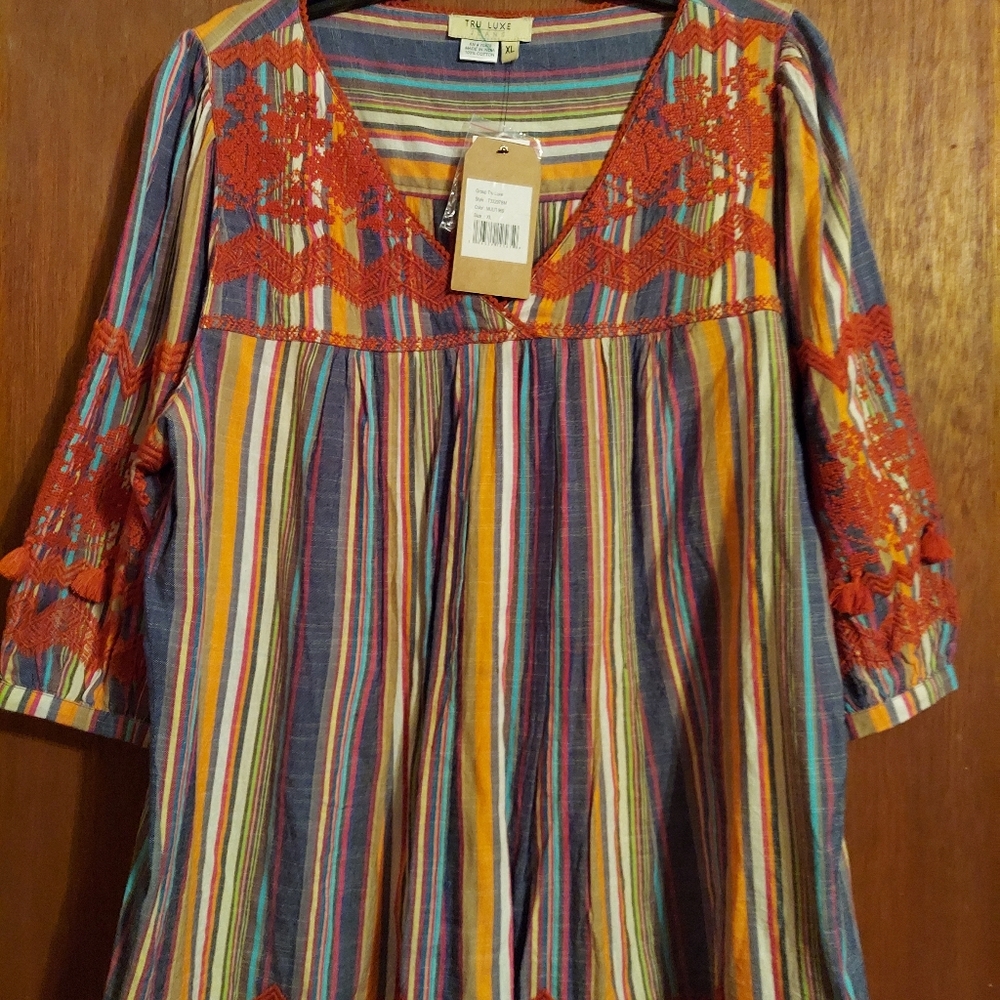 COPY - NWT TRU LUXE TOP SIZE XL